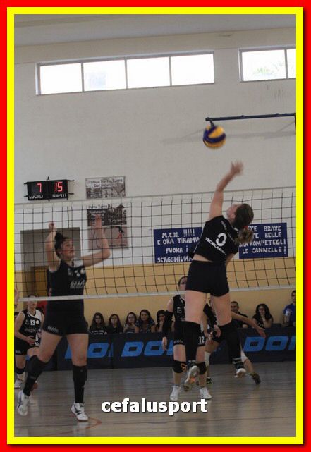 150523 volley 322_tn.jpg